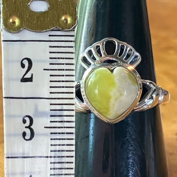 Natural Connemara Marble Sterling Silver Claddagh Ring - Picture 7 of 9